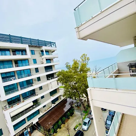 Seaside Retreat דירה Vlorë